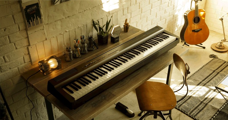 キーボードタイプの電子ピアノ